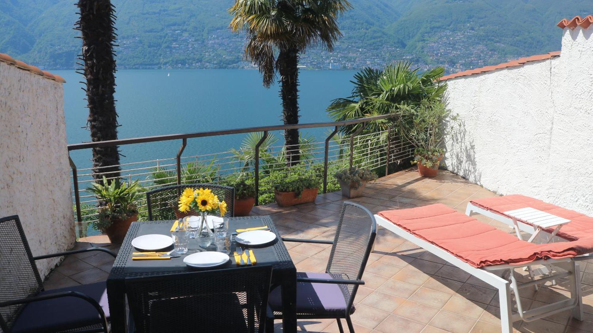 Апартаменти Casa Roccia Pino Lago Maggiore Екстер'єр фото