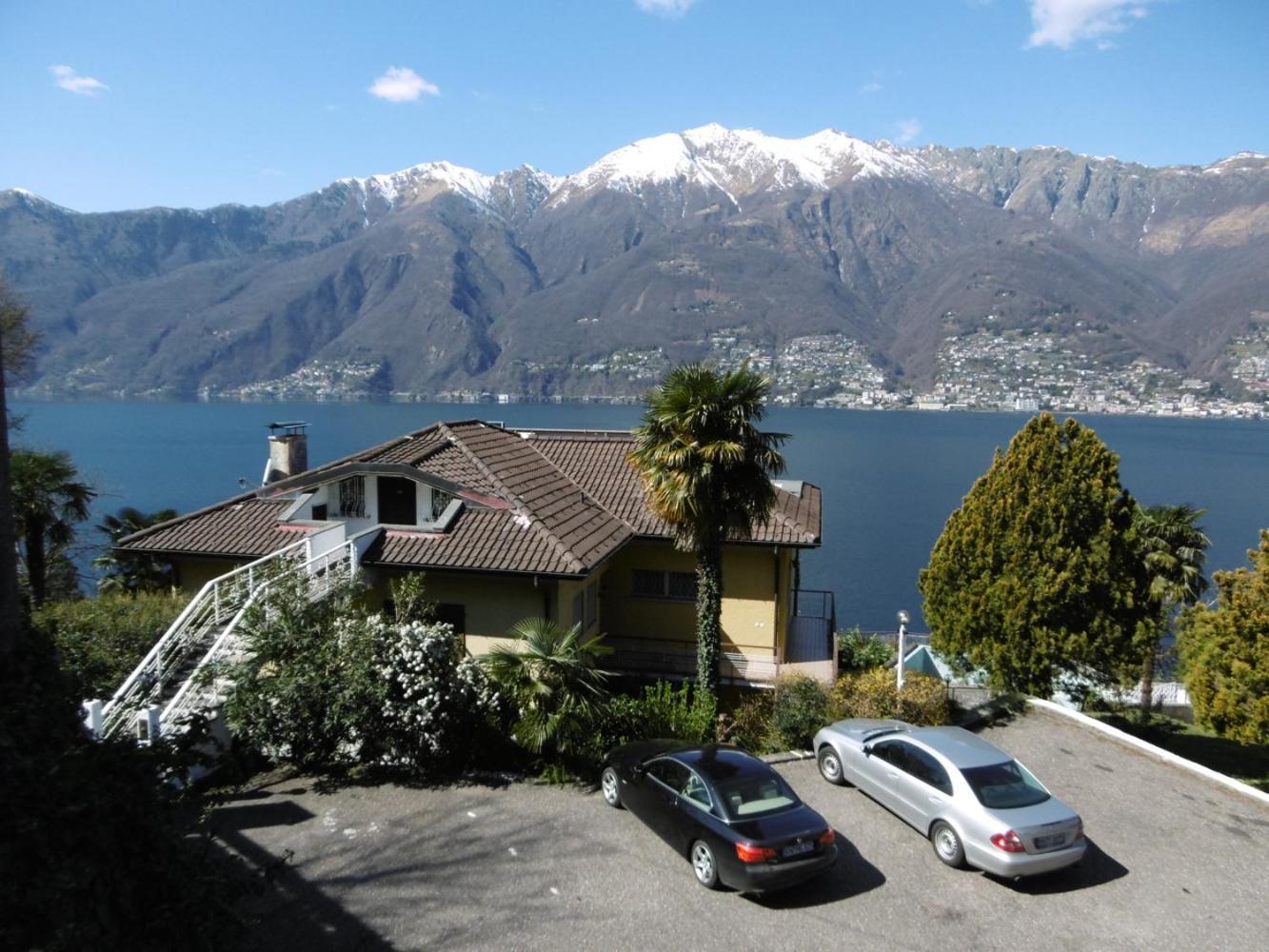 Апартаменти Casa Roccia Pino Lago Maggiore Екстер'єр фото